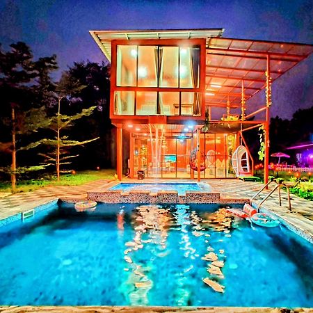 Crystal Springs Villa - A Picture-Perfect Retreat W Pool, Hammock, Gazebo Karjat Exterior foto
