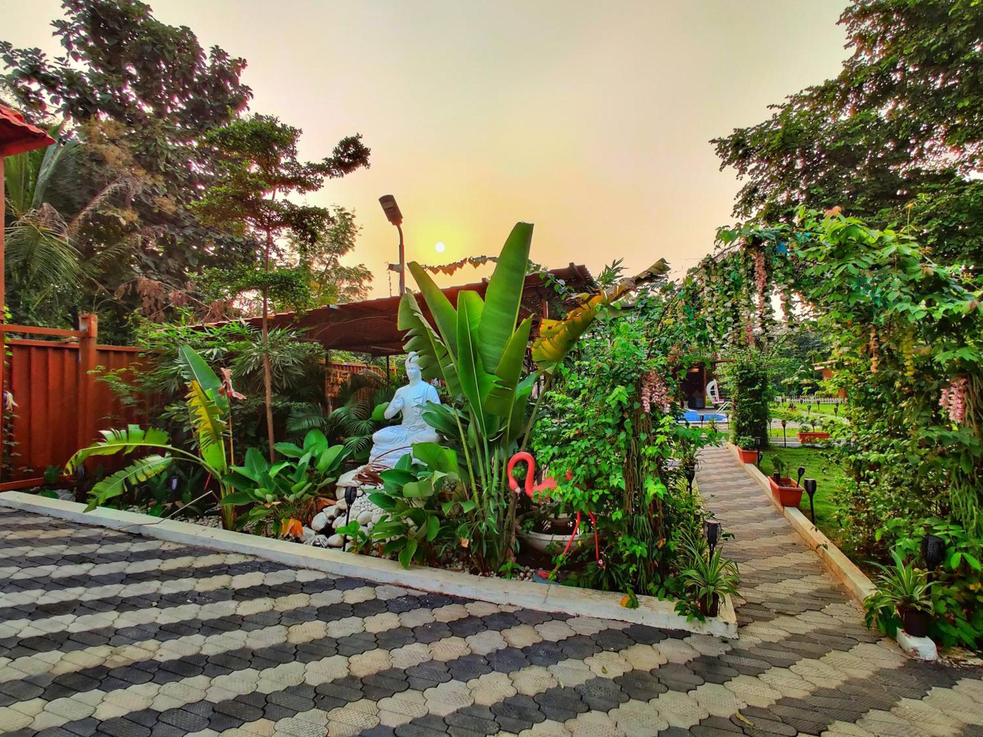 Crystal Springs Villa - A Picture-Perfect Retreat W Pool, Hammock, Gazebo Karjat Exterior foto