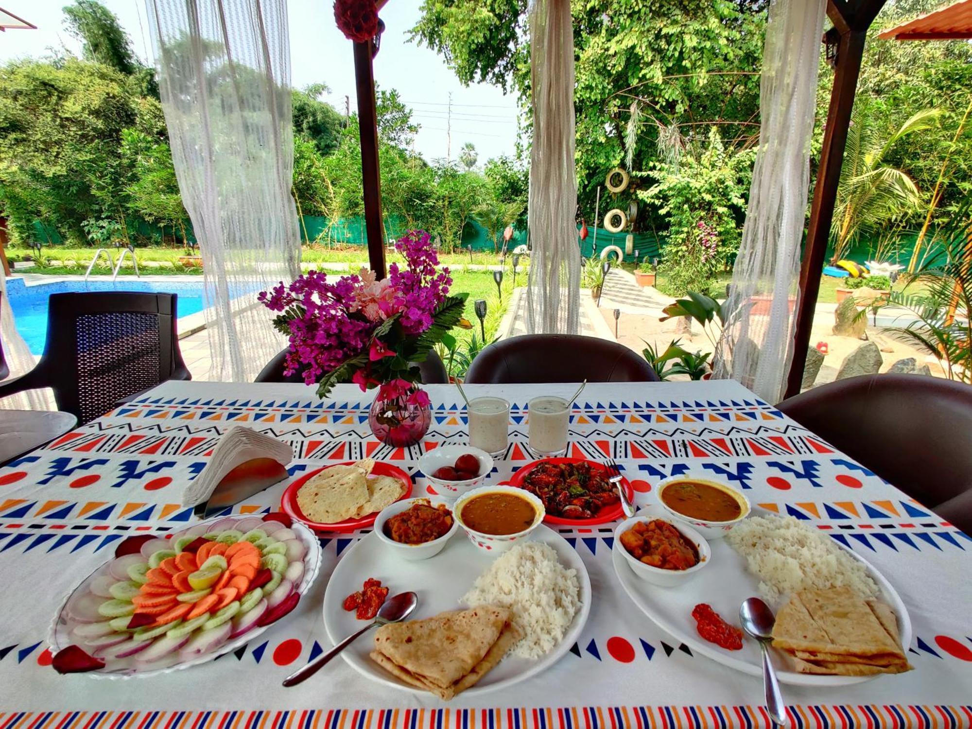 Crystal Springs Villa - A Picture-Perfect Retreat W Pool, Hammock, Gazebo Karjat Exterior foto